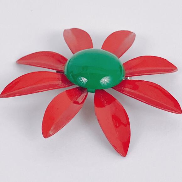 Vintage 1960s Brooch Red Green Enamel Flower  Mid Century Mod Retro Kitschy Pin - Picture 3 of 13
